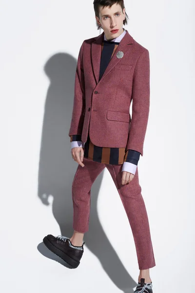 Look 15